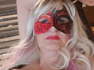 Erotikus videocsevegés MissLuluDivine