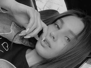 Erotikus videocsevegés DonnaJust