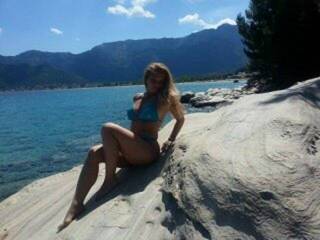 Erotikus videocsevegés QueenDoribell