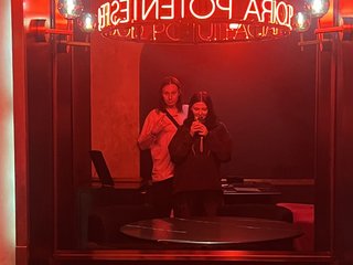 Erotikus videocsevegés Dron-big