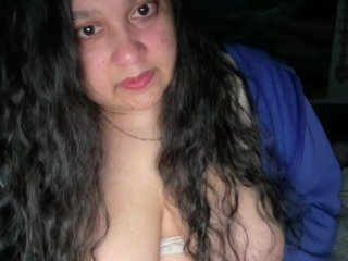 Erotikus videocsevegés DUMBHOEMELANIE