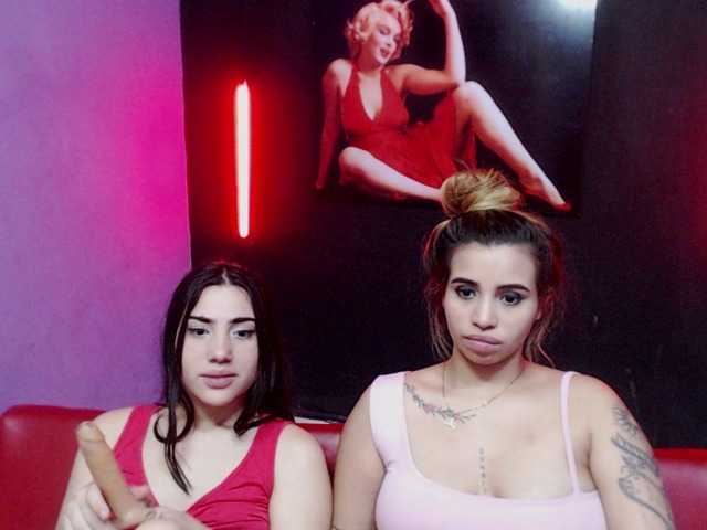 Fényképek duosexygirl hi welcome to our room, we are 2 latin girls, we wanna have some fun, send tips for see tittys, asses. kisses, and more