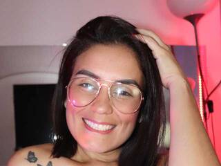 Erotikus videocsevegés duschasweetmo