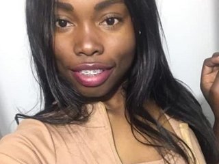 Erotikus videocsevegés Ebony-Vivi