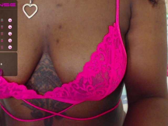 Fényképek ebonyscarlet #Ebony #panties #bounce my #boobs / #Topless / Eat my #ass in PVT show! squirt show at goal!! 500tk