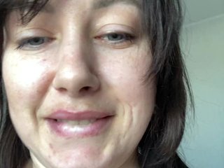 Erotikus videocsevegés KatrinZeta