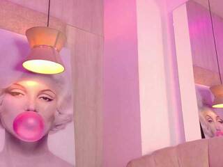 Erotikus videocsevegés ElaEndez