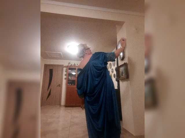 Sugárzási képernyőképek ElegantBlonda