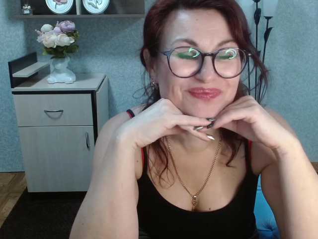 Sugárzási képernyőképek Ellie_