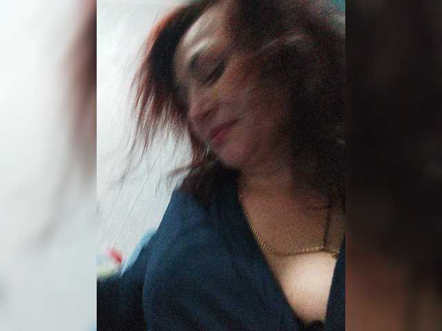 Sugárzási képernyőképek Ellie_