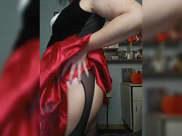 Sugárzási képernyőképek Ellie_