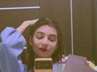 Erotikus videocsevegés ElfyRares