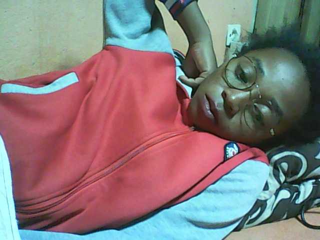 Sugárzási képernyőképek ElianeXhot