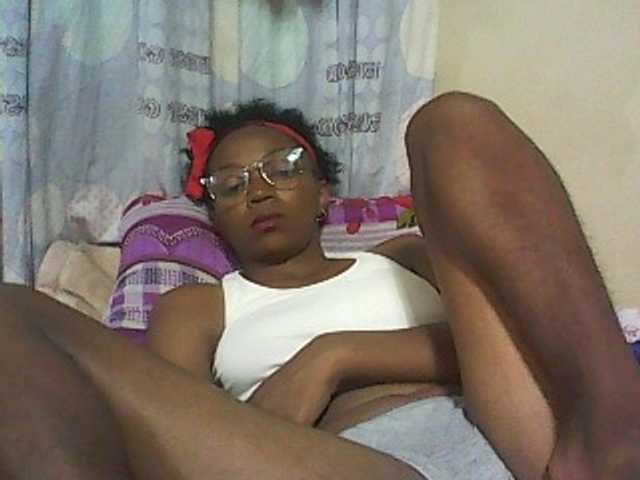 Sugárzási képernyőképek ElianeXhot