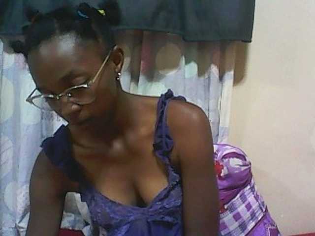 Sugárzási képernyőképek ElianeXhot