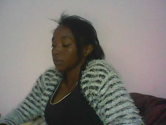 Sugárzási képernyőképek ElianeXhot