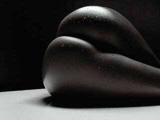 Erotikus videocsevegés Elifersharon