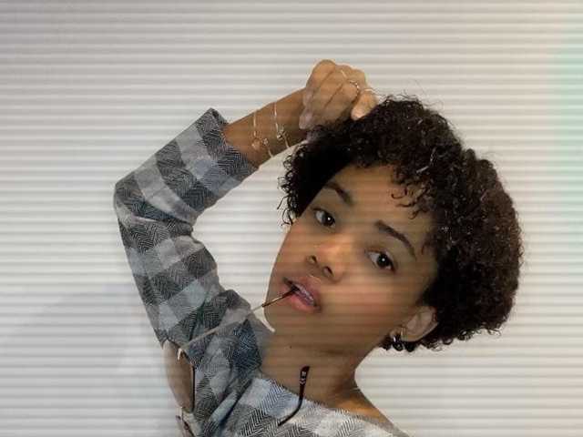 A profil fényképe Elinah2