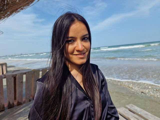 A profil fényképe Eliyen