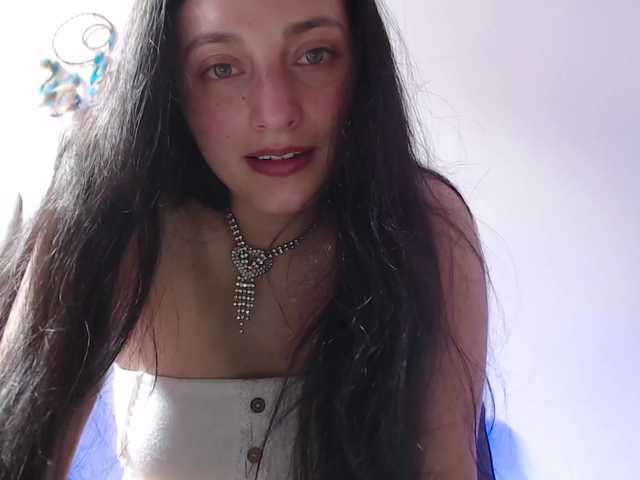 Fényképek elizabetheyes latina #hairy #feet #teen #daddy #bigboobs Im a cutie and naughty girl PLease make me feel good. Lovense on