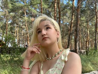 Erotikus videocsevegés ElizabethWooler