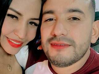 Erotikus videocsevegés ElizAndRick