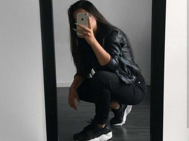 A profil fényképe EllaDark