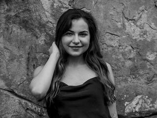 Erotikus videocsevegés EllaNice