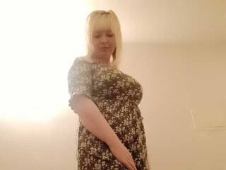 Erotikus videocsevegés ElliUensdey