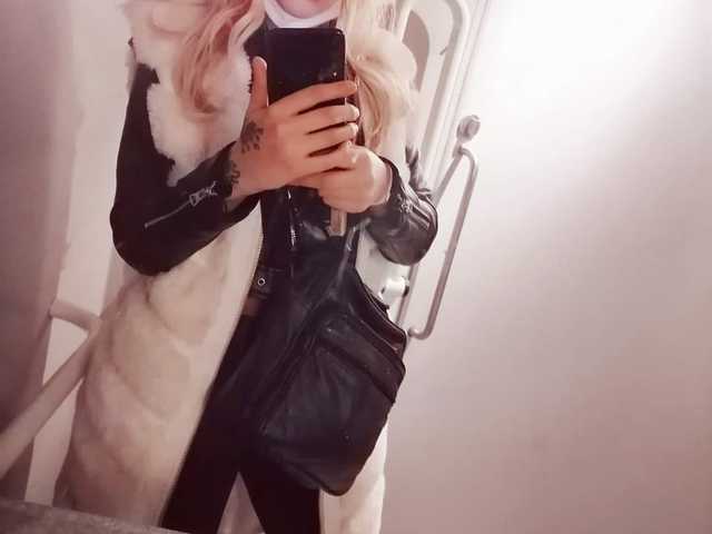 A profil fényképe ellyslimdoll