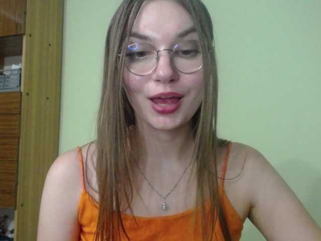 Fényképek Ellyxcute Hey there :) lets have some nice kinky fun