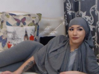 Fényképek ElyshaArabian ohmibod on; 75 tks flash boobies; 100 tks flash face; 110 tks flash ass; 130 tks flash pussy; 200 tks flash hair; 1000 tks striptease :*