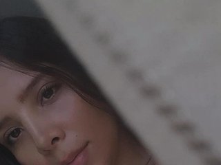 Erotikus videocsevegés EmaaTaylor