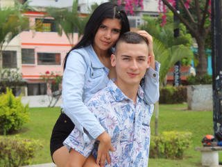 Erotikus videocsevegés emandsam