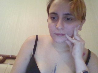 Erotikus videocsevegés Hotredhead01