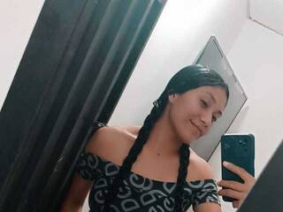 Erotikus videocsevegés Emely18a