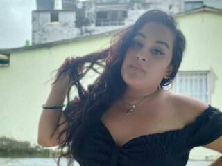 Erotikus videocsevegés emiliaxmiller