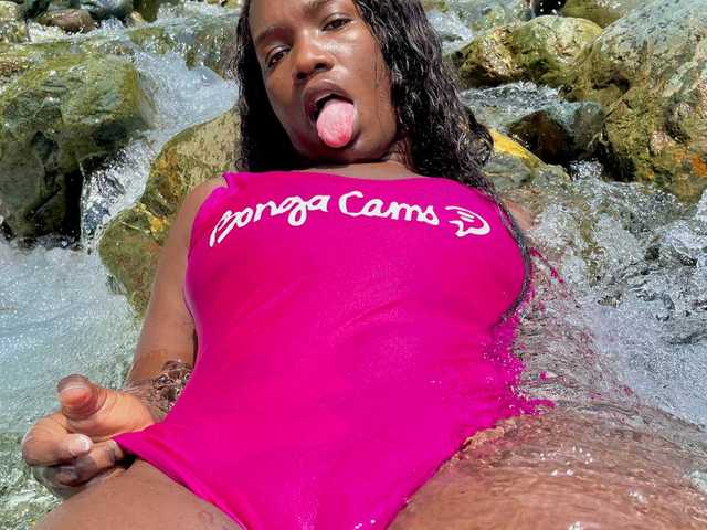 A profil fényképe emilihornyx