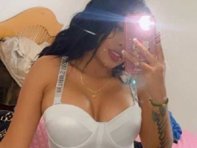 A profil fényképe emily-monroee