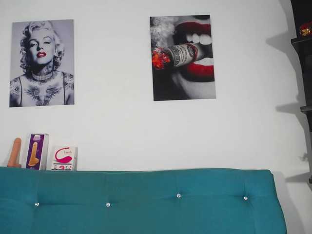 Fényképek emily6924 hello daddys I'm new and I want to have fun, I'm hot