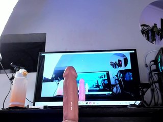 Erotikus videocsevegés Emilyjhonson-1