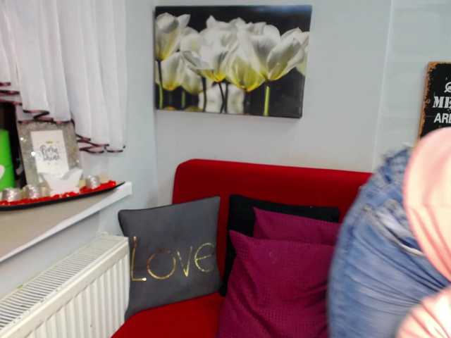 Sugárzási képernyőképek EmilyQueen