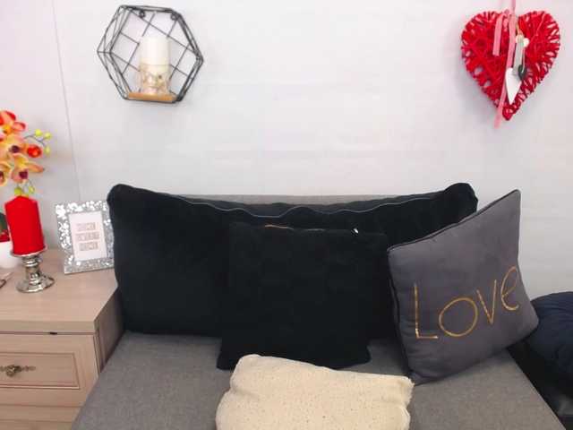 Sugárzási képernyőképek EmilyQueen