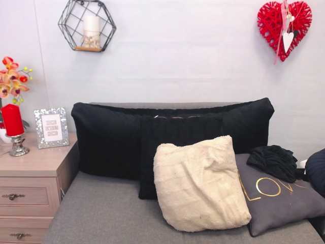 Sugárzási képernyőképek EmilyQueen