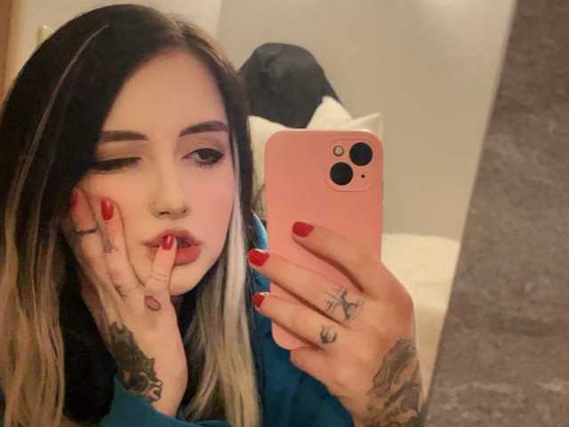 A profil fényképe emma-andersonn