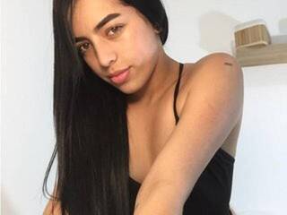 Erotikus videocsevegés Emma-Joy