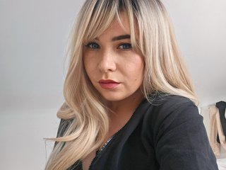 Erotikus videocsevegés EmmaDiamondz