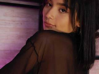 Erotikus videocsevegés EmmaDuff