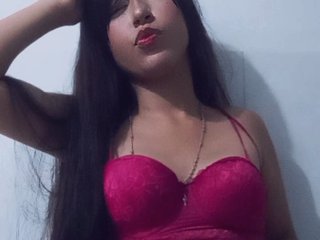 Erotikus videocsevegés EmmaSaenz