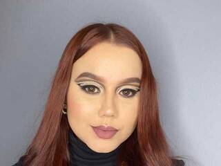 Erotikus videocsevegés Emyli-jackson